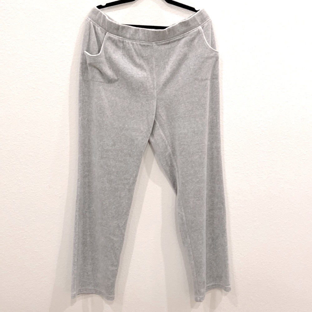 CHICO’s Zenergy L/XL Gray Velvety Pants